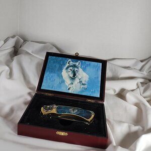 Unknown Wolf Knife in case